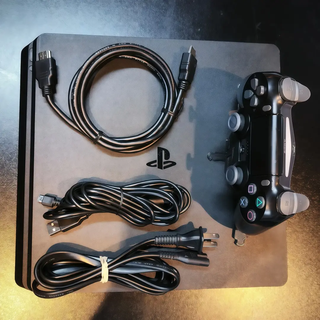 Playstation 4 Slim 1TB (Usado) Con 8 Juegos Digitales Originales - Imagen 3