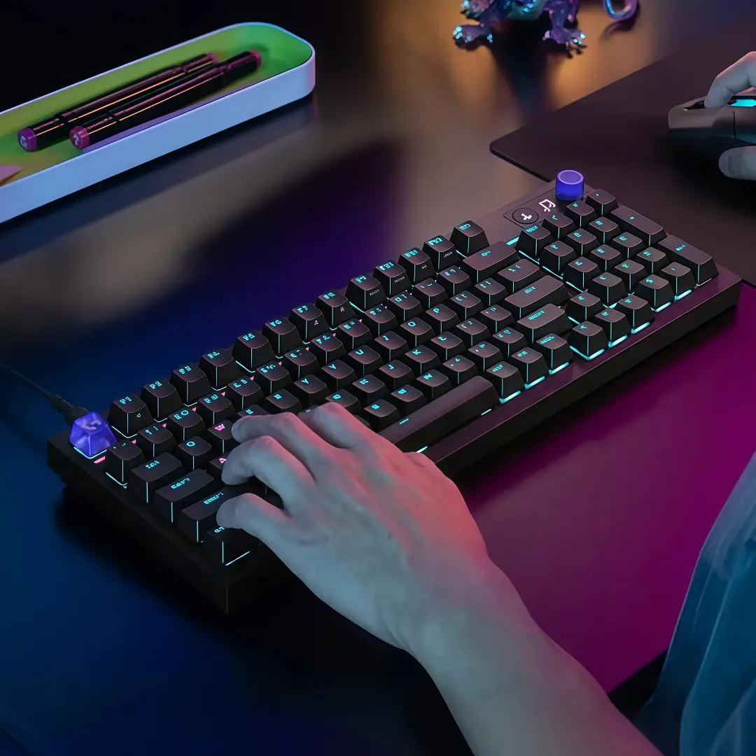Teclado Gamer Mecanico Logitech G316 X 98 con Cable Switches Tactiles Hot-Swap 8KHz RGB Lightsync (Negro) - Imagen 4